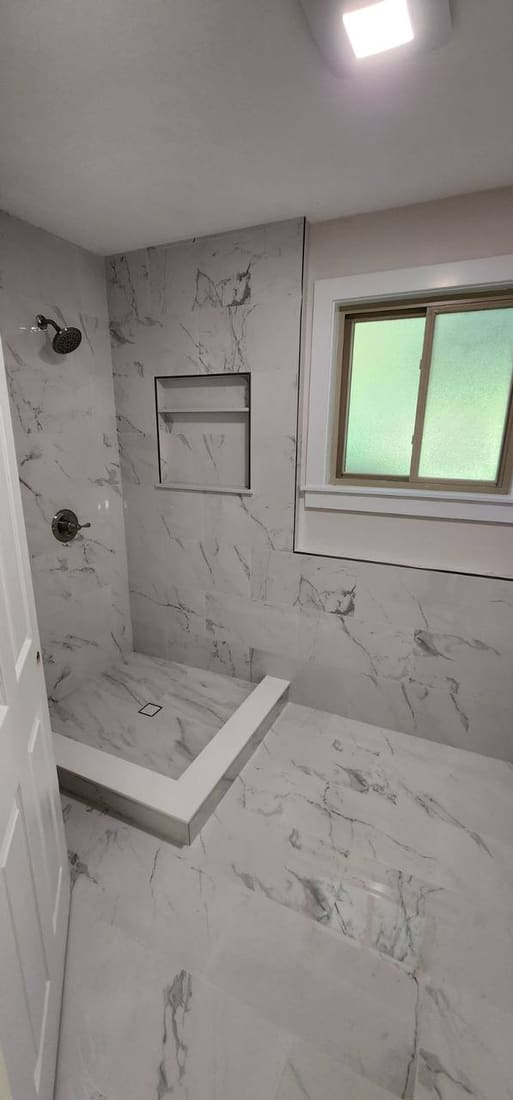 Bathroom 4 detail